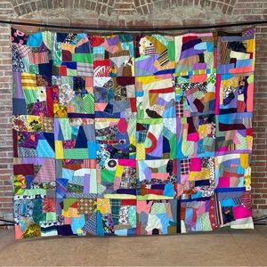 Vintage 1968 Crazy Crumb Quilt 90” x 105” Feather Stitched